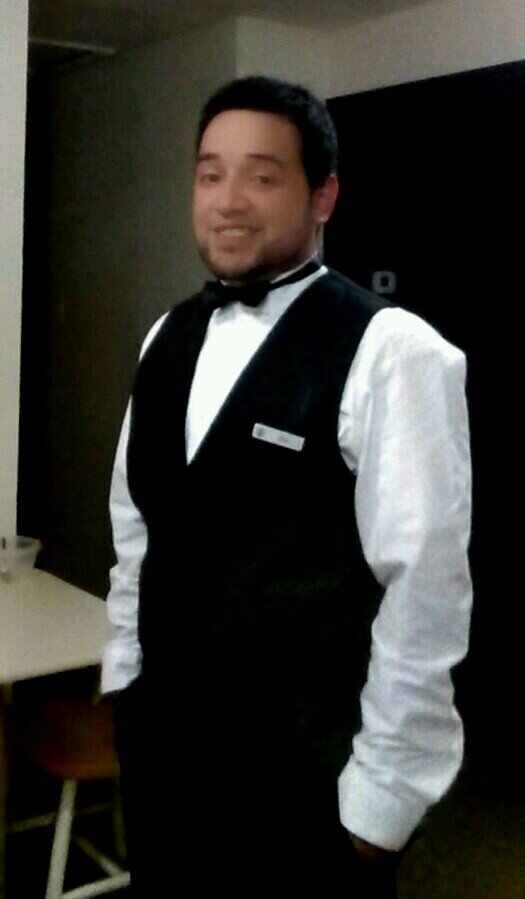 my names elliot 23, mixologist.
