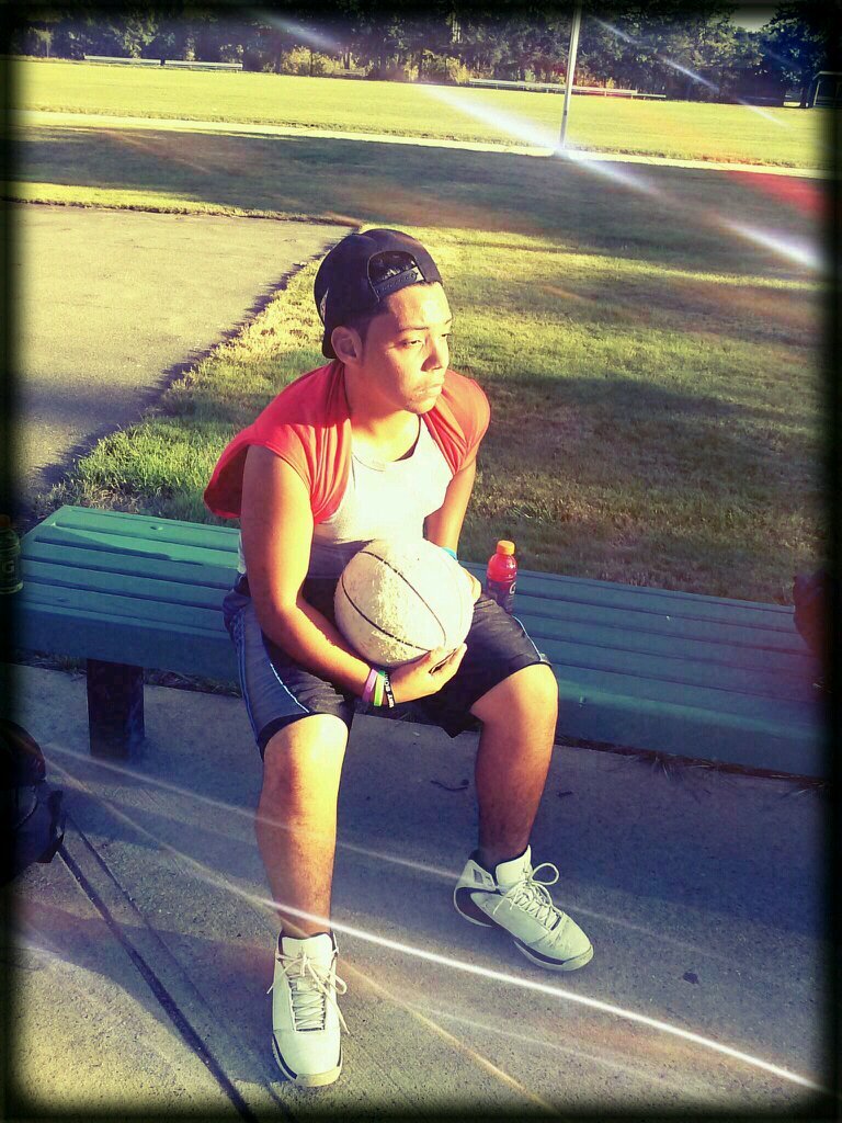 The name's Rafael.I speak the truth. #100% real. #music is my life.#workouts. The gym is my bff. football all day idgaf #teamsports