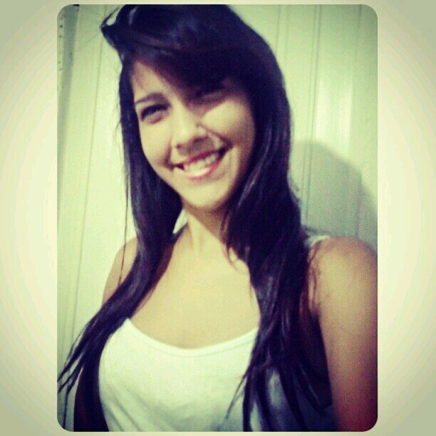 Instagram: _carolribeiiro