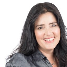 Living on the Gold Coast, QLD working as a freelance Graphic Designer and Web Developer - http://t.co/TwCAJpaWT9