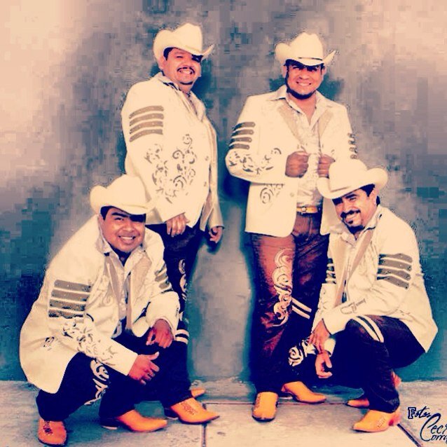 Grupo sierreño formado en abril d 2004 hemos grabado 8 discos