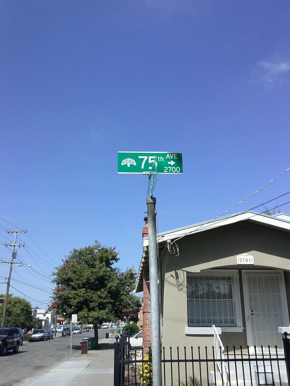 CO-FOUNDER AND CEO OF HOODPUSHNRECORDZ EAST OAKLAND CALIFORNIA