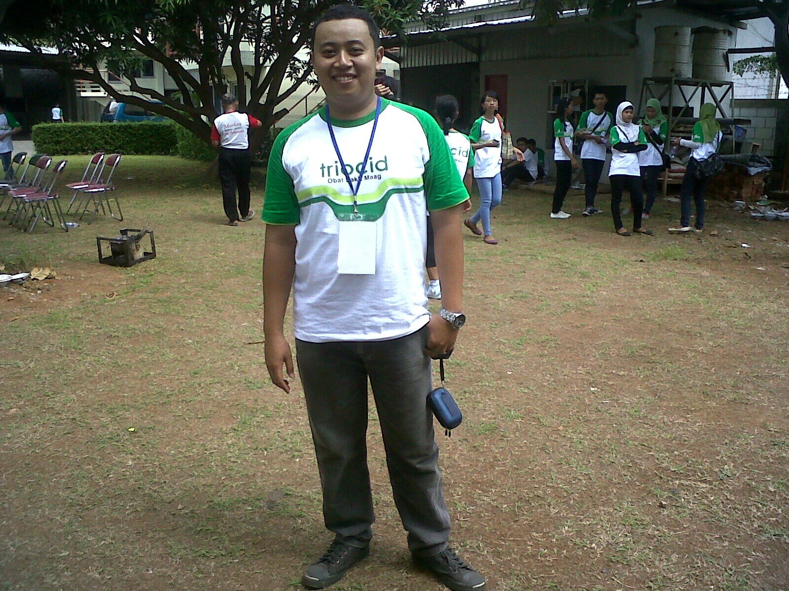 Apoteker Bayangan