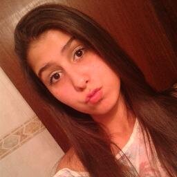 Instagram: thaisandrade16