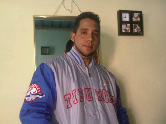 Tiburonero 100%