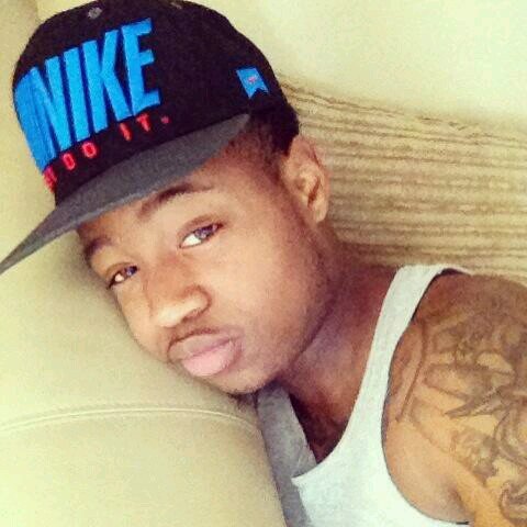 my name dre i like to chill smoke nd drink