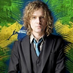 Perfil gerenciado por fãs para a divulgação de informações sobre a carreira do músico, produtor e compositor @_BrendanBenson