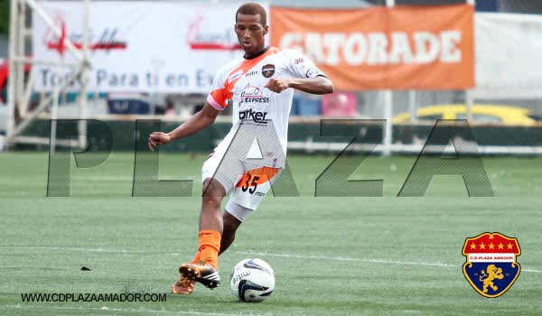 Carlos gutierrez #35                         jugador panameño de fútbol prefasional.      ..Panamá