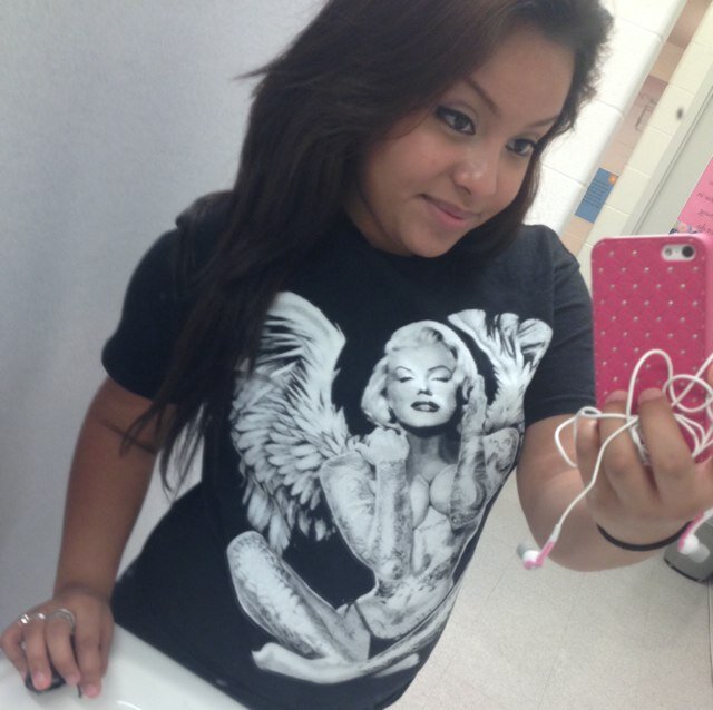 yayandricky69's profile picture. •19 •Mother to a wonderful baby boy  •Strong, independent woman that isnt afraid to fight for whats hers, and her loved ones❤