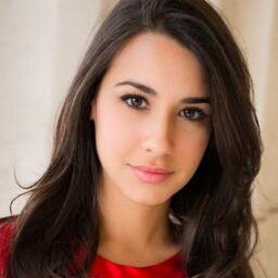 My name is Alexandra Clark and I am a freelance dating & relationship writer. I review many dating products including popular programs like Magnetic Messaging