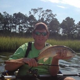 Love Jesus, like fishing, music, and hockey