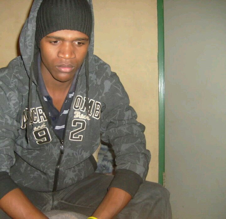 FaraiFary's profile picture. love life