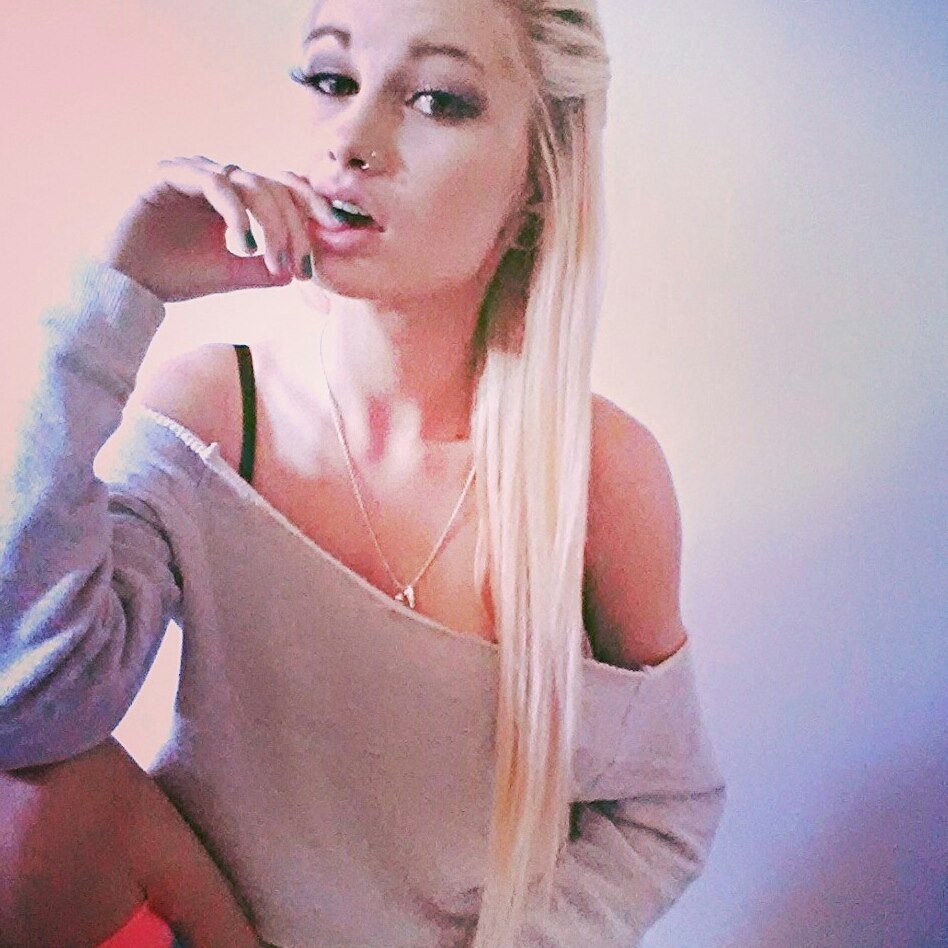 Follow me, I follow back! P.S. Facebook me: https://t.co/GpJd5rULM1