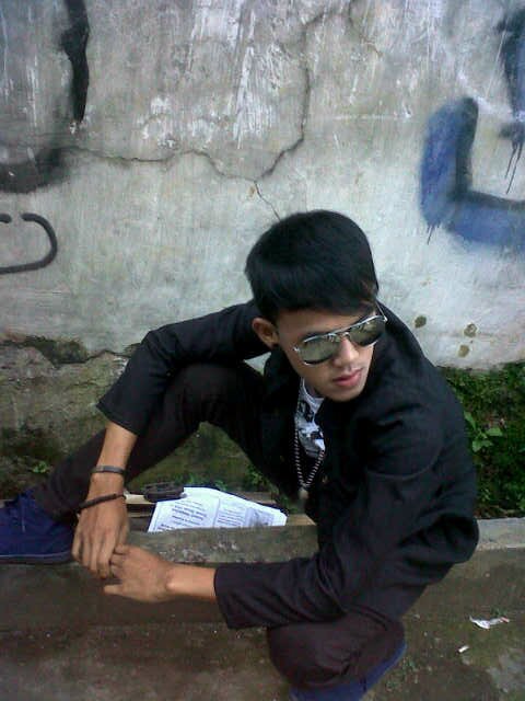 S_sblink's profile picture. The hunger game