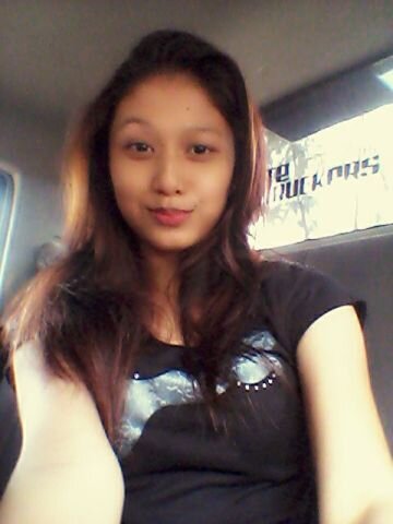 Hay :) . SYAFIEQA here & u can call me sha . Age 17 years . Study at SMK Zainab 2