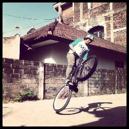 AntoFgSsFs's profile picture. (Fixed Gear and Single Speed Lovers). tetap FGFS !!
 Cycle Team : @SPINcoreBike