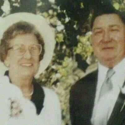 Married with 1 son loads of grandkids and 1 great granddaughter love you all ❤
Hope all my family have a much better 2025