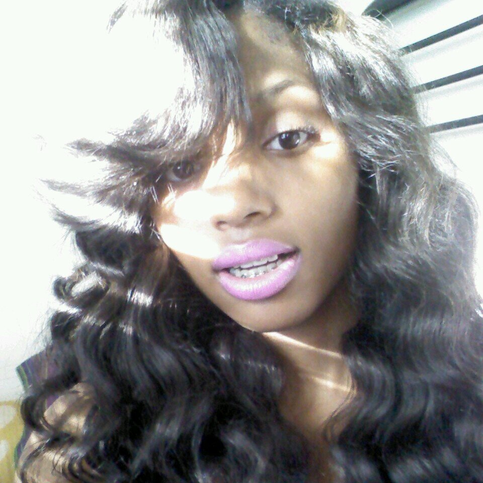 Follow me on instagram @yolandamaarrieee....(R.I.P) romie...Im FunSize =) =) =) =)