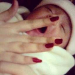 ترى نشتاق بس صعبه كل مره احنا ♥ نبدأ با الكلام