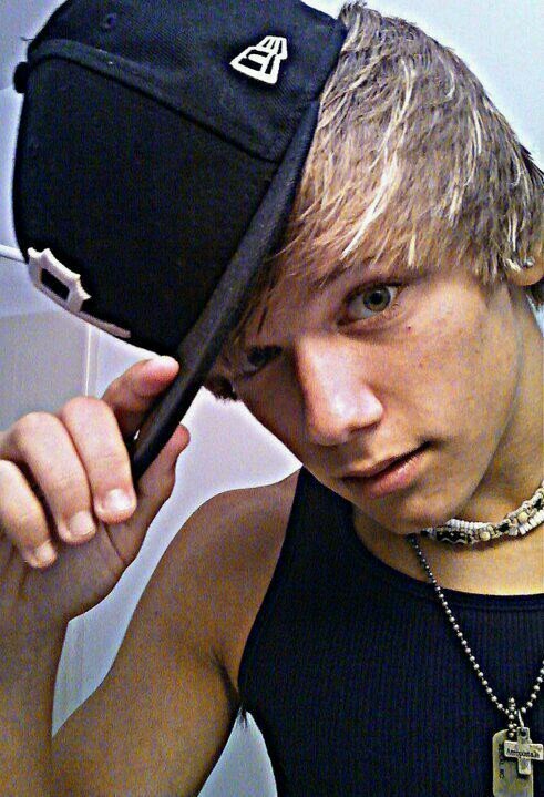 Courage___Hope's profile picture. Follow Me