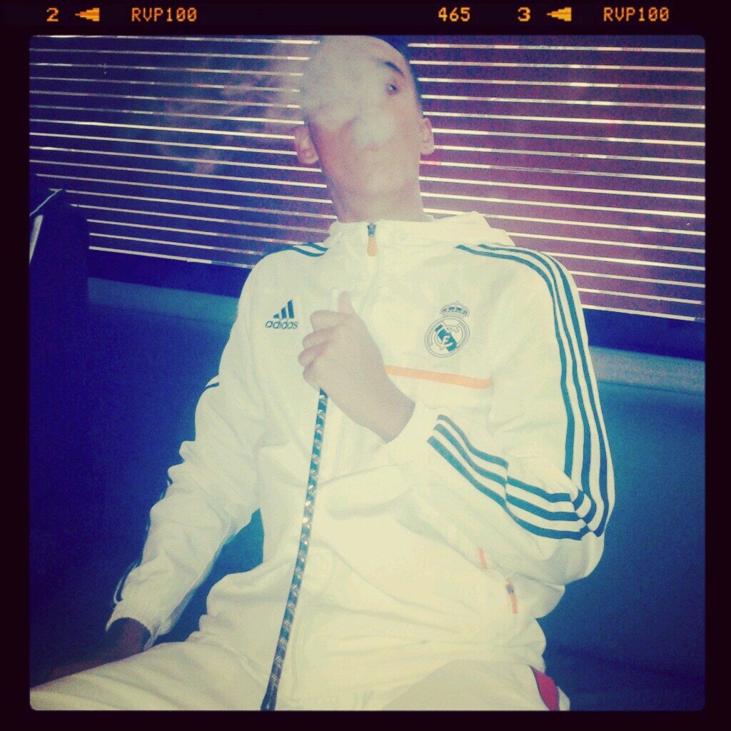 les caisses de l'etat nous servent qu'a monté des chromes, c'est l'bordel jusqu'en Serbie-Monténégro #TeamBooba #BronT #TeamPaniniou #SRBIJA