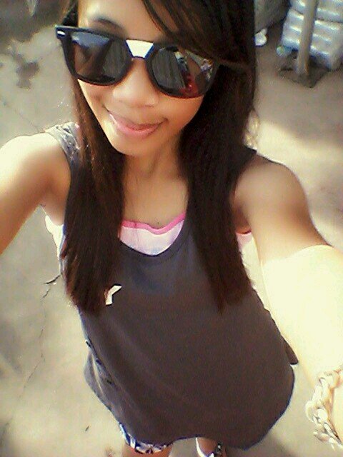 Follw Me♥ Tweet Me♥ Know Me♥ Like Me♥  And Love Me♥ ツ