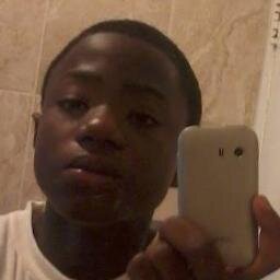 Lost Sum'n Ehh ? Dhntt Leavee With Out Followinqq Me Thouu :$ ! Cherlecia Owanqe :* ^_^ #Keeper Dessy Was Here Be Back @Yeah_Dessy | Regine @Confident_Lover FM