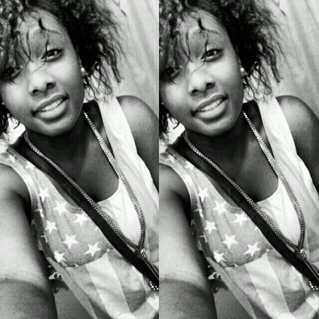 Qwaneshaa :
 Love GOD(my everything).
Don't have the breath or tymee for FAKES.
So stop passinq me by ndd follow me, Tee-hee!.