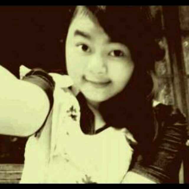 ska nyanyi dan matematika. pngen bnget duet ama kyuhyun oppa. . jb. . twoboysz. ama christoffer nelwan. thank you. and I'm a smart girl