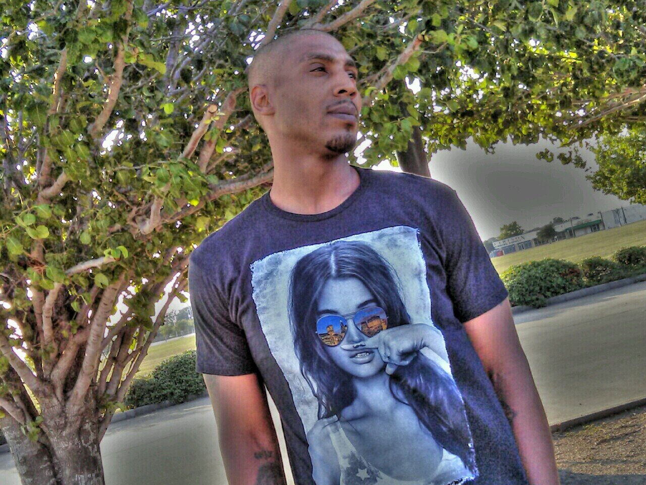 A King amongst men. Why set a standard when I AM the standard! IG @mrbarnes_2u