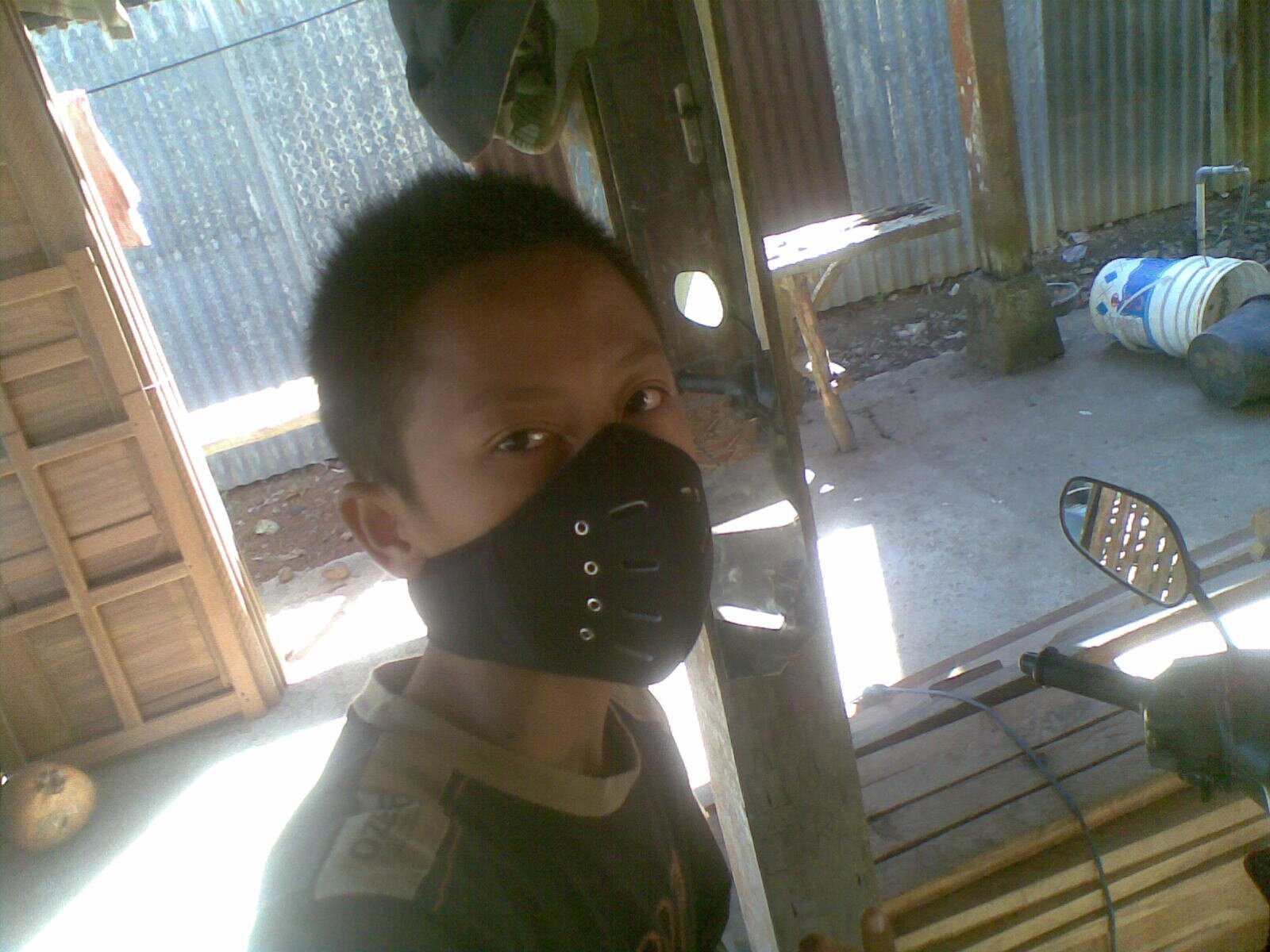 lahir;09 april 1998

.......Thanks To my family