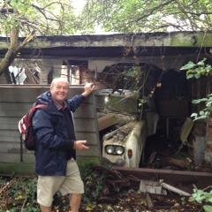 Retired supports the Spurs