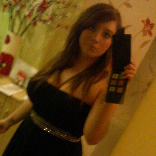 18 and spoilt rich kid Xx Taken and love my gorgeous hubby @jamieba92588978 XxxxX Xx Skittle xX I love you baby xxX