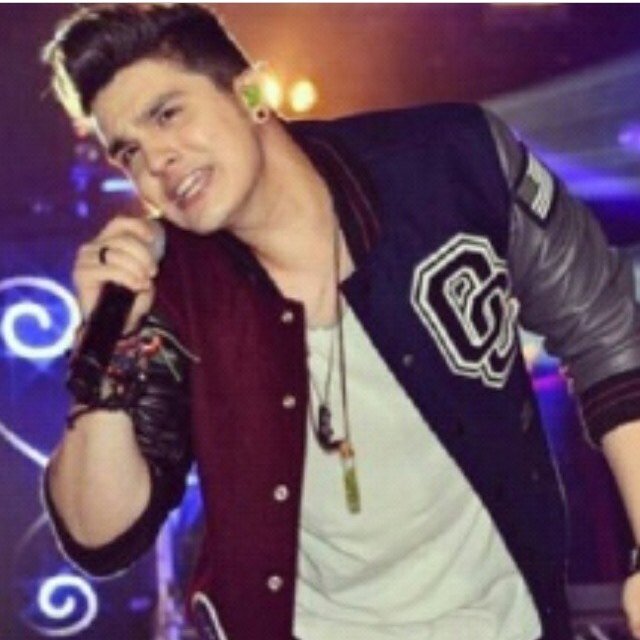 Luan Rafael o meu amor por vc se conjuga a todos os tenpos e o nosso tenpo e hoje te amei te amo e senpre vo te amar Luan Rafael te amo alem do enfinito .....