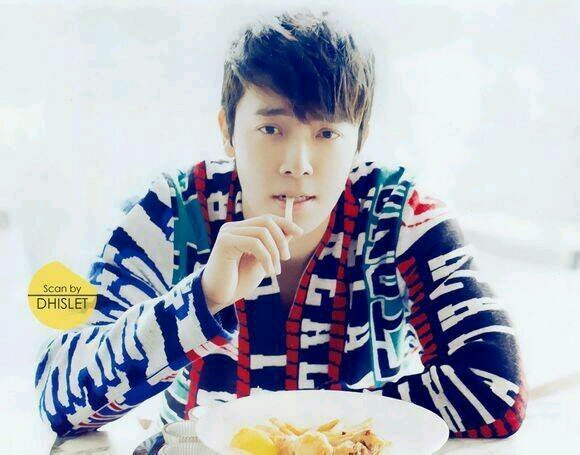 Donghae_LDH's profile picture. อันยองผมลีทงเฮแห่งเอสเจ  ผมหล่อแต่ก็น่ารัก ผมแมนแต่ก็อ้อน(เก่งด้วย) ผมพูดไม่เก่งเท่าไหร่เลยแอบเหงา ฟอลมาคุยกับผมนะ *ฟัดฟลว*