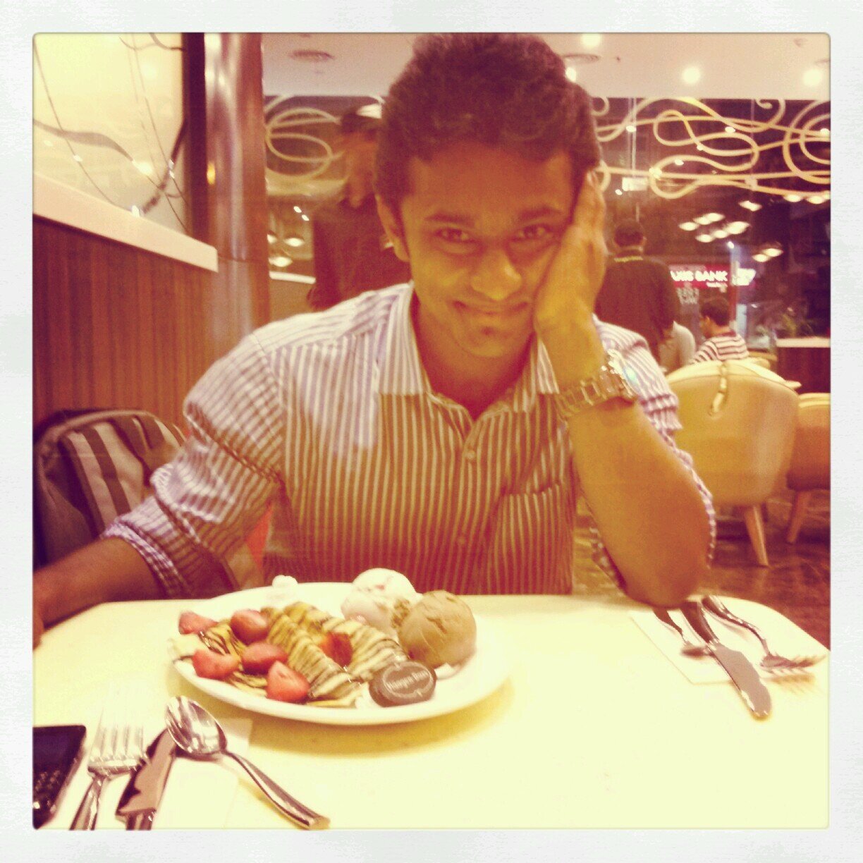 tnp_1991's profile picture. 