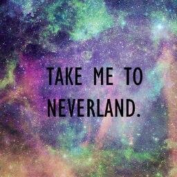 ¿Qué ocurre si Neverland ya no es lo que era? ¿Si la oscuridad invade cada lugar? Dos bandos, dos barcos. Dos capitanes enemigos y dos misiones enfrentadas.