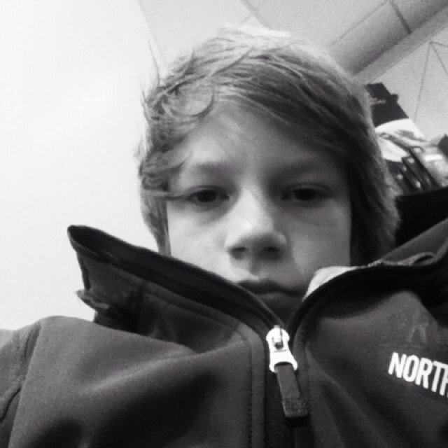 DenEinde's profile picture. Brecht/instagram/brechtvdeinde/love/newbalance