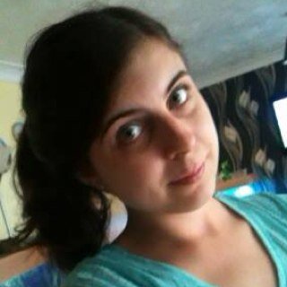 carliebeesley15's profile picture. 