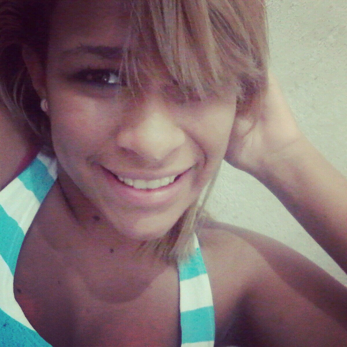 vsê perde seu tempo tentαndo me imitαr teem noção de como isso é ridículo .?eu sou únicα, não dα prα copiαr ;siimsiim,eu deeixo vc bαbααr ;DSegue!