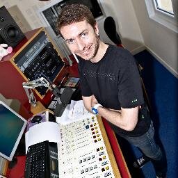 Animateur 6h-10h sur @radiocheriefm #eureetloir - Suivez moi sur http://t.co/lDUGc9mQCF et sur https://t.co/r6uh1MCmhX     (Mes tweets n'engagent que moi)