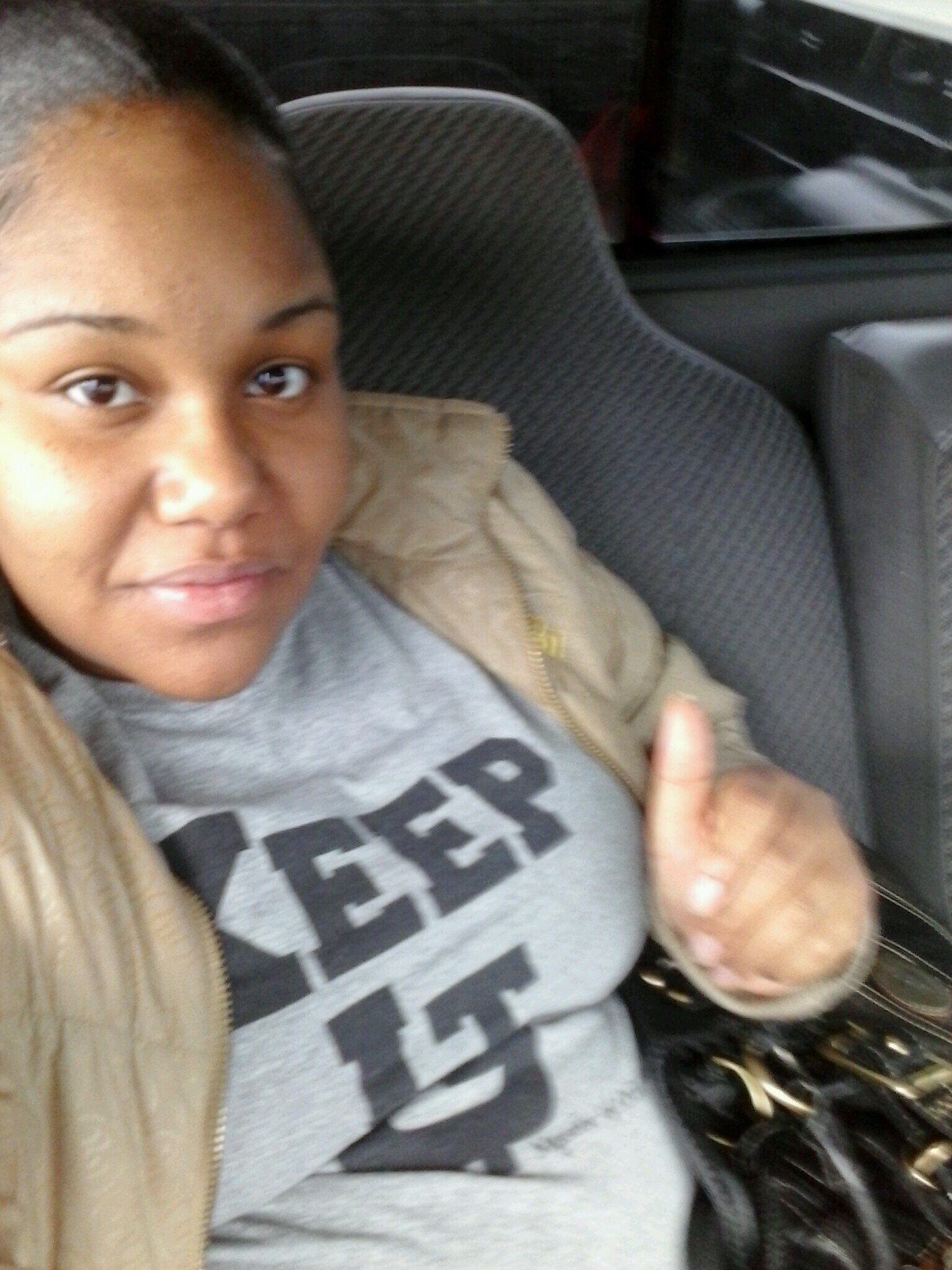 Followin me and u will figure out the rest but one thing IM A MOTHER BEFO ANYTHING!TEAM SKY...