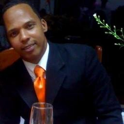 Fiel seguidor de Jesus,Cristiano, amante de la Bondad,Joven emprendedor,Empresario independiente y mas que bendecido Por el centro de mi vida quien es Dios.
