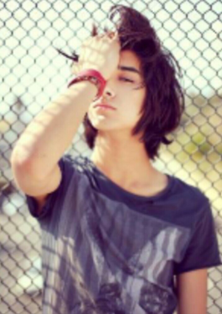 I can take a hint! Gotta face the facts, Your my only friend, Abu!|I'm Aladdin I used to be a Street Rat in Agrabah but now I'm a Street Rat in Storybrooke