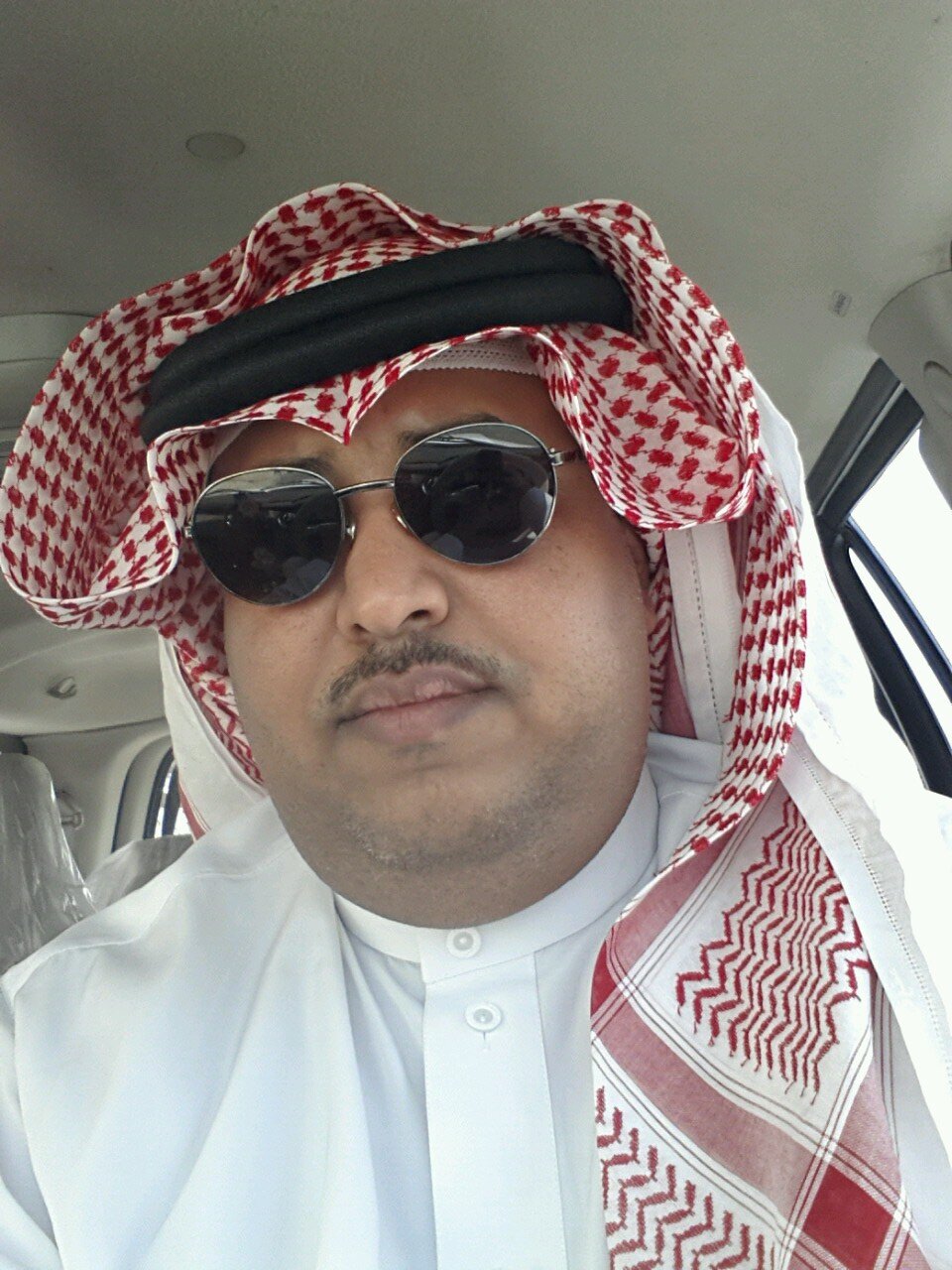 ‏‏‏‏‏‏‏‏‏‏آلآ كل ماخلا الله باطلُُ........ وكل نعيمٍ لآمحالة زائل
   
                   (أبو نواف)