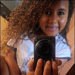 ' ela tem rosto de princesa eh estilo de maloqueira ♥