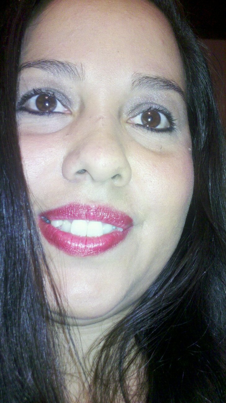 que la vida me siga dando tus brazos para vivir intensamente