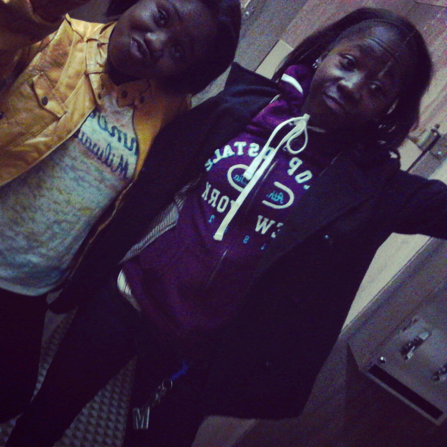 #Teamm Follow Backk!!