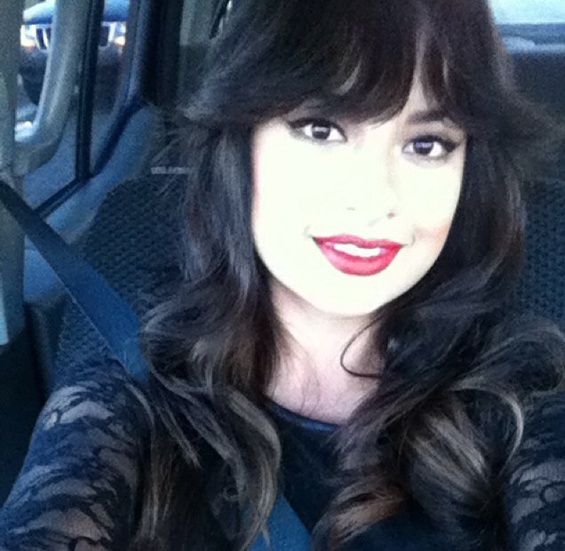Estefania Gomez,Artist from Los Angeles,make up artist,hair stylist,painter,married to @santunez19