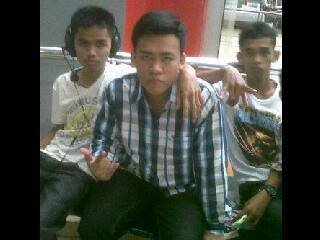 FolLow akh Y, All :)
Ent4r di Follback, All (y)
Yang pakai BB/Peng9una'ny, Invite nah 284A7A8A